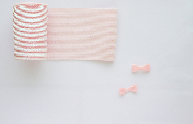 포토 JPG 해외이미지 백그라운드 컨셉 탁자 건강 병원 사람없음 목재 치료 약 손상 장비 덮개 흰색 직물 면 도움 닫기 보호 상처 두루마리 사건 싱글 질감 붕대 롤 조립 고립 돌봄 지원 살균 해외202008 해외포토 나무 컬러 가구 재료 의학 모션 뚜껑 파일형식