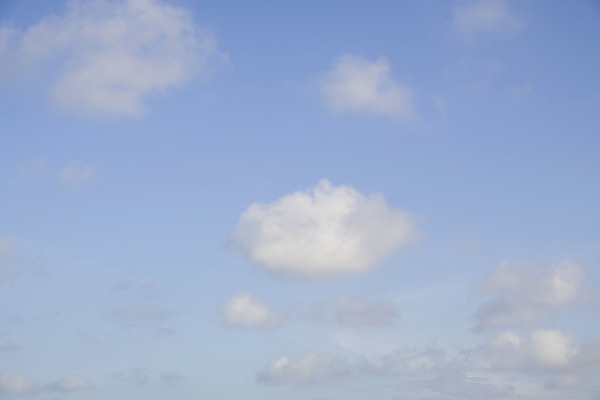 포토 JPG 해외이미지 구름 백그라운드 패턴 자연 하늘 바람 날씨 추상 풍경 사람없음 야외 여름 파란색 빛 햇빛 우주 환경 에너지 자유 흰색 물방울 전원 오픈 분위기 변화 순수 장면 활기 천국 솜털 스카이라인 수평선 해외202008 해외포토 자연요소 계절 컬러 컨셉 무늬 태양 전기에너지 생태계 파일형식