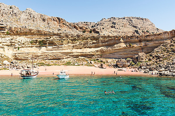 포토 JPG 해외이미지 모래 바다 여행 하늘 휴가 휴식 사람 사람없음 빨간색 햇빛 태양 평화 맑음 수영 만 보트 그리스 즐거움 라임 그리스인 단절 혼자 해외202008 해외포토 자연요소 서양인 감정 유럽 컬러 컨셉 배_교통 과일 날씨 수상스포츠 파일형식