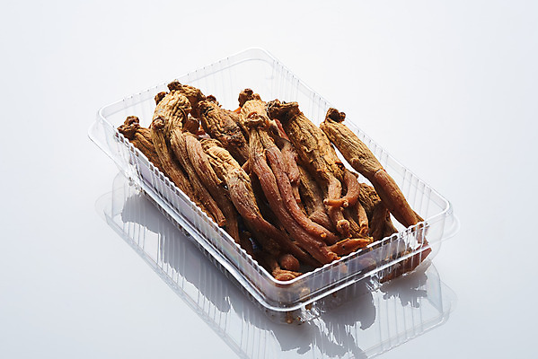 포토 JPG 스튜디오촬영 포장 건조 실내 건강 사람없음 한의학 약재 흰배경 건강식품 면역력 포장용기 홍삼 국내포토 음식 백그라운드 의학 내부 약 흰색 삼 포장재료 파일형식