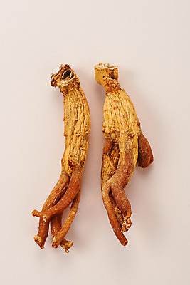 포토 JPG 스튜디오촬영 건조 실내 건강 사람없음 하이앵글 한의학 약재 건강식품 면역력 홍삼 플랫레이 분홍색배경 국내포토 음식 뷰포인트 분홍색 백그라운드 의학 내부 약 삼 플랫 파일형식