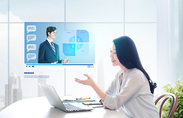 PSD 서양인 외국인 편집이미지 여자 남자 창문 회의 상반신 성인 두명 옆모습 30대 파란색 노트북 웹 한국인 도시 비즈니스맨 비즈니스우먼 세미나 화상통화 성인만 웨비나 사회적거리두기 온택트 이미지편집 캠페인 뷰포인트 컬러 인터넷 비즈니스 사람 동양인 인종 장년 전자제품 직장인 통화 파일형식 언택트