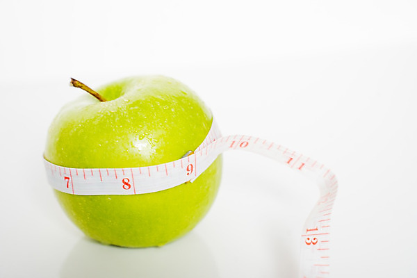 포토 JPG 해외이미지 웰빙 음료 음식 다이어트 채소 오렌지 과일 딸기 포도 바나나 건강 요리 사람없음 빨간색 초록색 노란색 검은색 식사 저녁식사 샐러드 껍질 하트 아침식사 계획 사과 몸무게 설탕 자르기 레몬 허리 피부 측정 유기농 슬라이스 테이프 내추럴 점심식사 스무디 채식주의자 해외202008 해외포토 모양 컬러 컨셉 모션 문구용품 신체부위 채식 파일형식