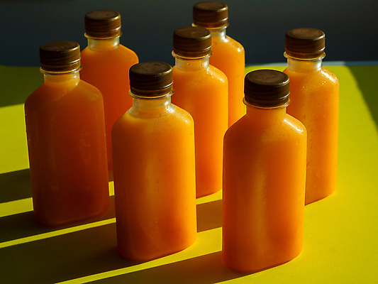 포토 JPG 해외이미지 음료 패턴 오렌지 과일 유리 귤 건강 그림자 사람없음 물 여름 빛 노란색 라벨 냉동 얼음 주스 젖음 추위 물방울 신선 액체 달콤 맛 상품 그늘 시원함 갈증 상쾌 유기농 정사각형 심플 이익 비타민 이국적 스타일 브랜딩 미니멀리스트 미니멀 맛있는 해외202008 해외포토 자연요소 도형 웰빙 계절 감정 컬러 컨셉 무늬 재질 프레임 영양소 파일형식