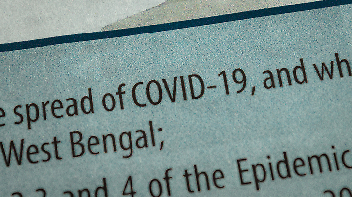 포토 JPG 해외이미지 알파벳 백그라운드 텍스트 커뮤니케이션 사람없음 책 단어 건강관리 중국 보호 사회이슈 경계 페이지 사전 경고문 소셜미디어 예방접종 정보매체 제어 해외202008 해외포토 문자 영어 아시아 컨셉 건강 관리 경고 접종 파일형식