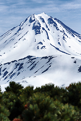 포토 JPG 해외이미지 구름 계절 여행 겨울 자연 하늘 날씨 산 풍경 사람없음 야외 파란색 환경 맑음 흰색 언덕 생태계 화산 러시아 분화구 산봉우리 원뿔 내추럴 산악지대 생태학 원정 지리 눈내림 해외202008 눈덮임 해외포토 자연요소 도형 교육 유럽 컬러 컨셉 눈_날씨 봉우리 파일형식