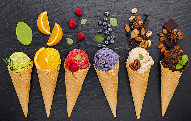 포토 JPG 해외이미지 음식 오렌지 과일 딸기 검은배경 아이스크림 사람없음 달콤 산딸기 와플 젤라또 해외202008 해외포토 백그라운드 디저트 검은색 맛 파일형식