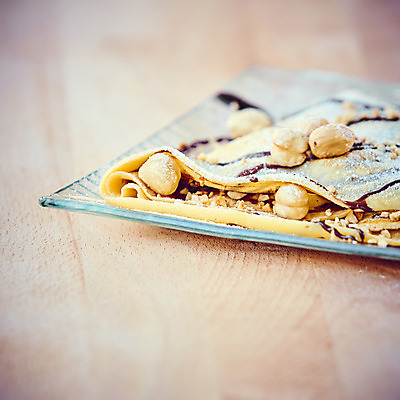 포토 JPG 해외이미지 전통 음식 백그라운드 다이어트 디저트 바나나 건강 요리 사람없음 목재 빨간색 갈색 초콜릿 식사 흰색 신선 달콤 맛 아침식사 크림 메뉴 시럽 맛있는 해외202008 해외포토 나무 컬러 컨셉 과일 재료 파일형식