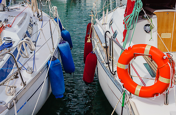 포토 JPG 해외이미지 밧줄 바다 오렌지 항해 사람없음 빨간색 파란색 항구 보트 묘사 닻 해외202008 해외포토 줄 컬러 배_교통 과일 교통시설 파일형식