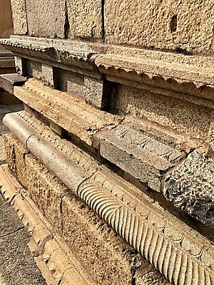 포토 JPG 해외이미지 문화 벽 조각 여행 건축양식 미술 사람없음 건물 목재 계단 사찰 역사 재산 폐허 질감 통나무 과거 수공예 단계 천연기념물 옛날 파멸 핸드메이드 해외202008 해외포토 나무 건축물 건축 컨셉 재료 종교건축 문화예술 금융 공예 파일형식 소멸