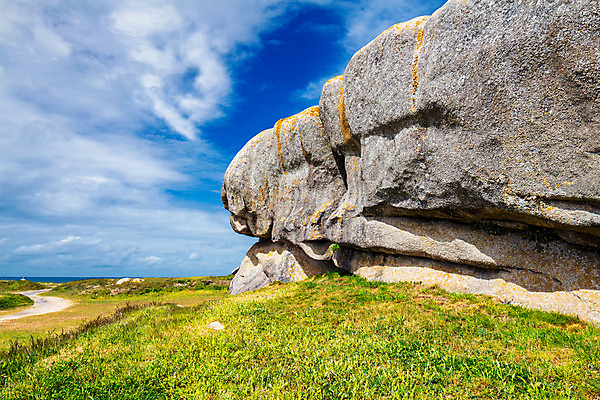 포토 JPG 해외이미지 구름 전통 유럽 바다 여행 자연 하늘 휴가 주택 파노라마 이야기 풍경 사람없음 물 파란색 태양 마을 놀람 프랑스 암석 전원 만 보트 신비 오솔길 모래언덕 암초 대서양 화강암 수평선 해외202008 해외포토 자연요소 감정 나라 길 컬러 컨셉 배_교통 촬영기법 표정 건물 돌_바위 전기에너지 언덕 생태계 파일형식