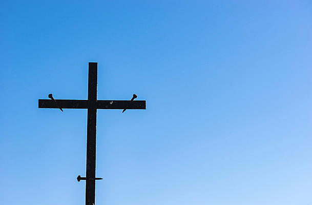 포토 JPG 해외이미지 기독교 종교 백그라운드 컨셉 십자가 하늘 부활절 사람없음 야외 가로 파란색 믿음 맑음 천주교 기도 죽음 못 영혼 심볼 천국 신앙심 해외202008 해외포토 기념일 감정 컬러 날씨 공구 파일형식