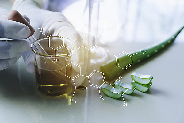 포토 JPG 해외이미지 손 실험기구 들기 신체부위 신약개발 해외202008 해외포토 과학 모션 사람 개발 파일형식 신약_의학