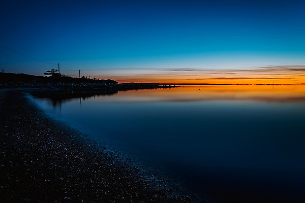 포토 JPG 해외이미지 유럽 호수 모래 바다 여행 건축양식 자연 하늘 휴가 주택 등대 노르웨이 국립공원 풍경 해변 사람없음 야외 물 여름 파란색 일몰 낭만 바위 다발 포트 내추럴 다도해 돌무덤 스칸디나비아 해외202008 해외포토 자연요소 계절 공원 건축 나라 컬러 컨셉 건물 노을 돌_바위 무덤 생태계 파일형식