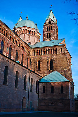 포토 JPG 주간 해외풍경 해외 건축물 건축 유럽 외국문화 십자가 창문 하늘 독일 풍경 사람없음 야외 건물 세로 관광지 세계 성당 세계문화유산 도시 슈파이어 슈파이어대성당 국내포토 자연요소 나라 문화 여행 종교건축 문화재 파일형식