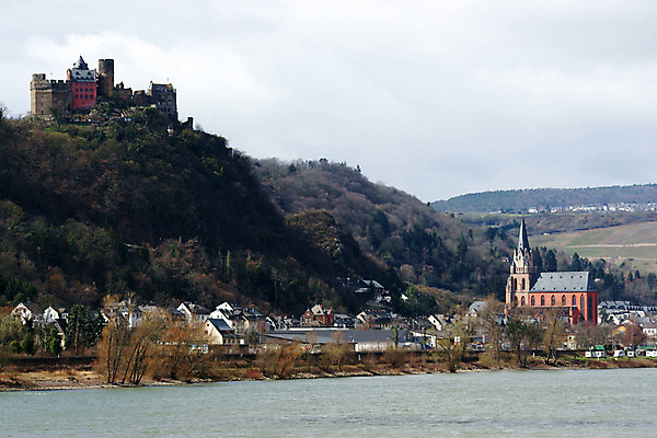 포토 JPG 주간 나무 식물 해외풍경 해외 건축물 건축 유럽 외국문화 섬 하늘 산 주택 독일 풍경 사람없음 야외 건물 가로 관광지 강 세계 마을 강가 고양이성 라인강 카츠성 국내포토 자연요소 나라 문화 여행 파일형식