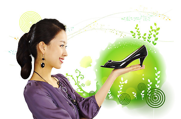 PSD 편집이미지 여자 구두 백그라운드 목걸이 나뭇잎 손바닥 한명 미소 사람 상반신 20대 성인 쇼핑 귀걸이 덩굴 블라우스 포니테일 구두쇼핑 여자만 여자한명만 성인여자만 청년만 청년여자만 성인한명만 청년여자한명만 성인여자한명만 성인만 이미지편집 식물 1 헤어스타일 손 신발 상의 잎 장신구 표정 청년 파일형식