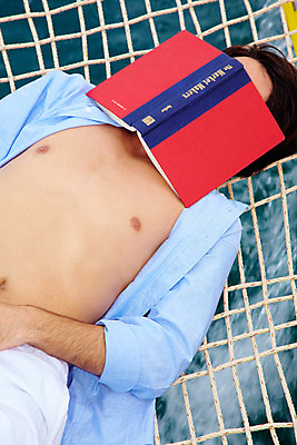 포토 JPG 주간 서양인 모델 해외기획촬영 남자 여유 바다 해외여행 여행 포즈 기획촬영 2009년태국 셔츠 요트 파타야 태국 휴가 휴식 한명 사람 근접촬영 상반신 20대 성인 야외 책 여름 여름휴가 바캉스 눕기 잠 그물 수면 흰바지 남자만 남자한명만 성인남자만 청년만 청년남자만 청년남자한명만 성인한명만 성인남자한명만 성인만 국내포토 자연요소 외국인 1 해외 계절 감정 아시아 뷰포인트 컨셉 상의 배_교통 바지 모션 청년 물 파일형식 여름_계절