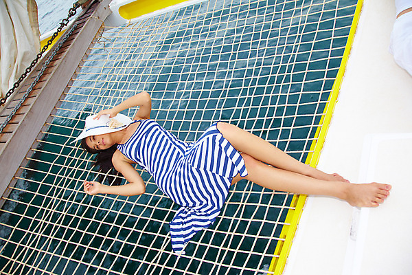 포토 JPG 주간 전신 서양인 구름 모델 해외기획촬영 모자 원피스 여자 여유 바다 해외여행 여행 포즈 기획촬영 2009년태국 요트 파타야 태국 하늘 휴가 휴식 한명 사람 20대 성인 야외 여름 여름휴가 바캉스 눕기 그물 여자만 여자한명만 성인여자만 청년만 청년여자만 성인한명만 청년여자한명만 성인여자한명만 성인만 국내포토 자연요소 외국인 1 해외 잡화 옷 계절 감정 아시아 컨셉 배_교통 모션 청년 파일형식 여름_계절