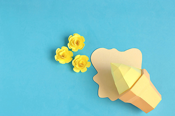 포토 JPG 해외이미지 모양 디자인 종이 음식 컨셉 아이스크림 디저트 아이디어 미술 취미 사람없음 장식 컵 컬러풀 유행 3D 냉동 흐름 추위 달콤 맛 떨어짐 시원함 자르기 질감 수공예 DIY 와플 판지 인공 접기 핸드메이드 스타일 힙스터 현실 맛있는 해외202008 해외포토 식기 패션 컬러 모션 문화예술 공예 디지털합성 파일형식