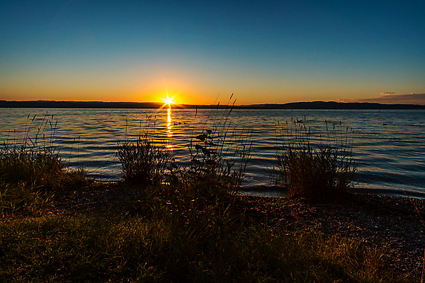 포토 JPG 해외이미지 응시 계절 스포츠 여행 자국 자연 휴가 휴식 거리 건강 초원 사람없음 야외 초록색 물 여름 태양 일출 환경 골짜기 일몰 봄 하이킹 자유 시골 배낭여행 천국 생태학 파멸 해외202008 해외포토 자연요소 시선 교육 컬러 컨셉 레저 노을 생태계 파일형식 소멸