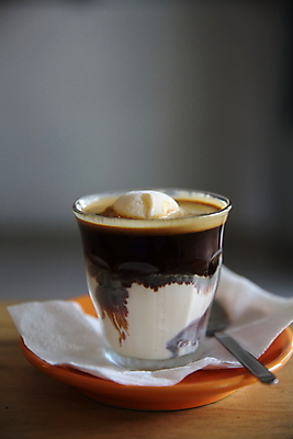 포토 JPG 해외이미지 디저트 실내 사람없음 아포카토 해외202008 해외포토 음식 내부 파일형식