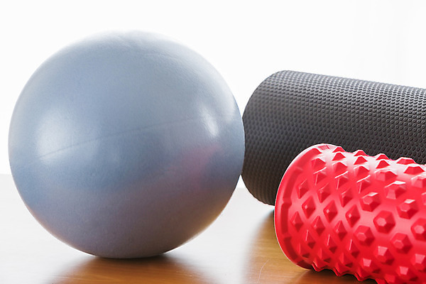 포토 JPG 해외이미지 모양 라이프스타일 스포츠 백그라운드 컨셉 신체 다이어트 요가 공 주택 건강 사람없음 목재 빨간색 파란색 운동 햇빛 우주 스트레칭 장비 기차 매트 흰색 마사지 원형 몸무게 날씬함 연습 오브젝트 체육관 돌봄 파스텔톤 필라테스 해외202008 해외포토 도형 나무 웰빙 육상교통 컬러 재료 모션 대중교통 건물 생활 태양 몸매 파일형식