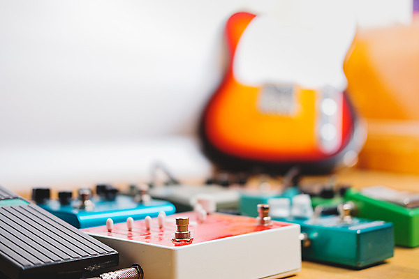 포토 JPG 해외이미지 직업 음악 백그라운드 장신구 바닥 취미 사람없음 음악가 전선 수확 기타 소프트포커스 일렉기타 연결 오브젝트 강렬 카피스페이스 효과 해외202008 해외포토 농업 현악기 문화예술 촬영기법 공백 파일형식