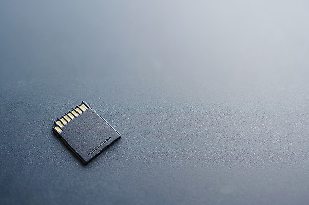 포토 JPG 해외이미지 아이콘 직업 이동 추상 기술 안전 사람없음 라벨 카메라 상점 사진촬영 중국 회색 운전 정보 연결 휴대용 플라스틱 속도 파일 보안 전자 수납 다운로드 멀티미디어 지원 하드웨어 카피스페이스 해외202008 해외포토 아시아 컬러 컨셉 무늬 모션 재질 프레임 전자제품 컴퓨터 촬영 공백 오브젝트 파일형식