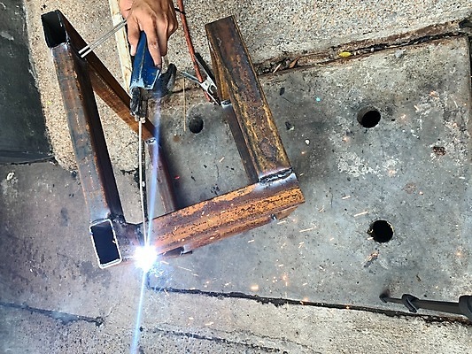 포토 JPG 해외이미지 직업 손 산업 포즈 비즈니스 공장 불 노동자 직장 기술 안전 사람없음 빛 금속 힘 기계 장비 공구 업무 뜨거움 작업실 수리 제조 보호 철 가스 무거움 공학 조작 철강 해외202008 해외포토 자연요소 교육 컨셉 회사 공업 재질 신체부위 도구 작업 무게 파일형식