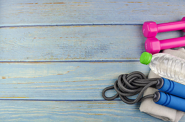 포토 JPG 해외이미지 라이프스타일 여자 밧줄 스포츠 분홍색 백그라운드 신발 컨셉 다이어트 장신구 요가 건강 사람없음 목재 빨간색 초록색 물 파란색 수건 운동 노란색 유행 우주 점프 보라색 아령 장비 흰색 플랫 정상 몸무게 연습 오브젝트 체육관 위치 터키석 스타일 카피스페이스 해외202008 해외포토 자연요소 나무 웰빙 줄 컬러 재료 모션 사람 생활 위생용품 공백 보석 파일형식