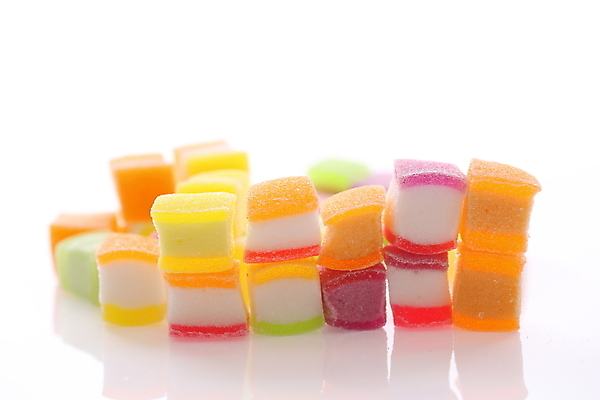 포토 JPG 해외이미지 디저트 사람없음 여러개 달콤 큐브 흰배경 젤리 해외202008 해외포토 음식 다수 백그라운드 흰색 맛 파일형식