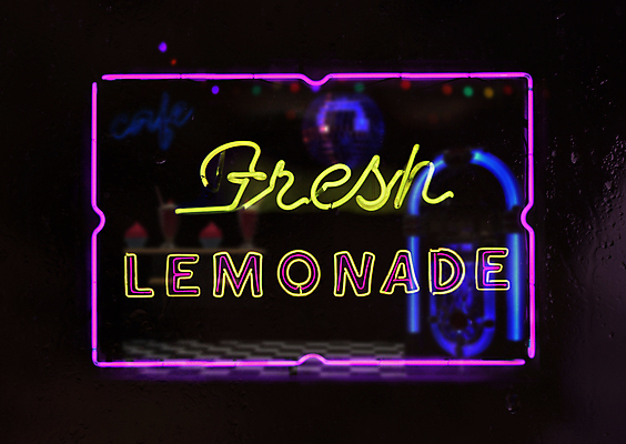 포토 JPG 해외이미지 음료 음식 50대 백그라운드 텍스트 창문 간판 프레임 사람없음 파란색 빛 상자 컬러풀 파티 상점 식당 얼음 저녁식사 카페 추위 수확 신선 오픈 야간 저녁 편지 레모네이드 사인 메뉴 시작 복고 네온 빛망울 점심식사 광 레터링 해외202008 해외포토 자연요소 컬러 중년 농업 이벤트 식사 에이드 파일형식