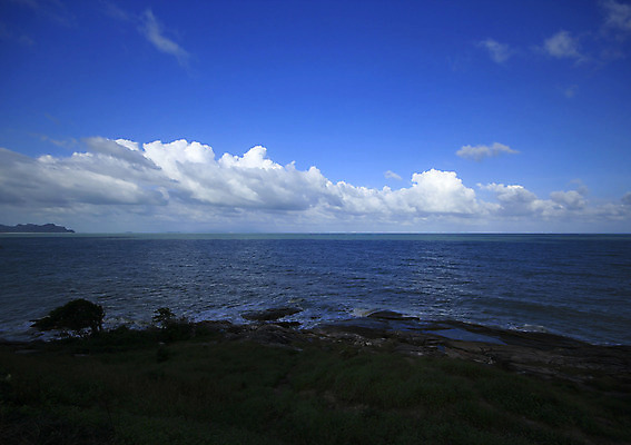 포토 JPG 해외이미지 구름 호수 모래 파도 바다 여행 자연 하늘 휴가 풍경 사람없음 물 여름 파란색 태양 반사 일출 황혼 일몰 수평선 해외202008 해외포토 자연요소 계절 컬러 노을 생태계 파일형식
