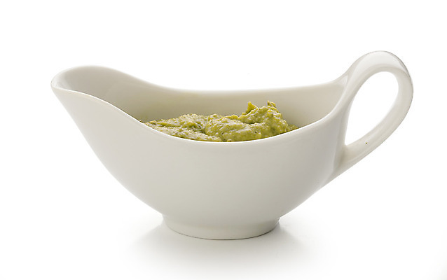 포토 JPG 해외이미지 그릇 클리핑패스 음식 재료 요리 사람없음 초록색 식사 흰색 도자기 양념 조미료 바질 고립 페스토 해외202008 해외포토 식기 컬러 소스_음식 향미료 파일형식