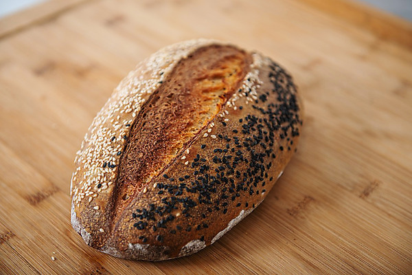 포토 JPG 해외이미지 1 전통 음식 빵 백그라운드 다이어트 건강 요리 씨앗 사람없음 목재 갈색 우주 식사 빵집 껍질 흰색 시골 신선 맛 아침식사 바게트 밀 굽기 유기농 밀가루 깨 팩 흙더미 덩어리 그리시니 제빵사 페스츄리 핸드메이드 맛있는 해외202008 해외포토 나무 식물 직업 웰빙 컬러 컨셉 식재료 재료 곡류 상점 흙 화장품 조미료 가루 구이 파일형식 더미