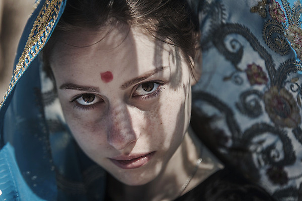 포토 JPG 해외이미지 모델 전통 드레스 옷 여자 종교 문화 얼굴 결혼 한명 사람 동양인 인종 성인 머리 유행 우아함 인도인 동쪽 베일 사리 이국적 해외202008 해외포토 외국인 1 컨셉 이벤트 신체부위 방향 파일형식