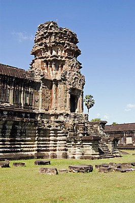 포토 JPG 해외이미지 외관 종교 불교 출입구 사람없음 야외 세로 교회 탑 세계문화유산 사찰 화려 대문 캄보디아 목각 단계 힌두교 해외202008 해외포토 건축물 아시아 컨셉 종교건축 건물 문 문화재 파일형식