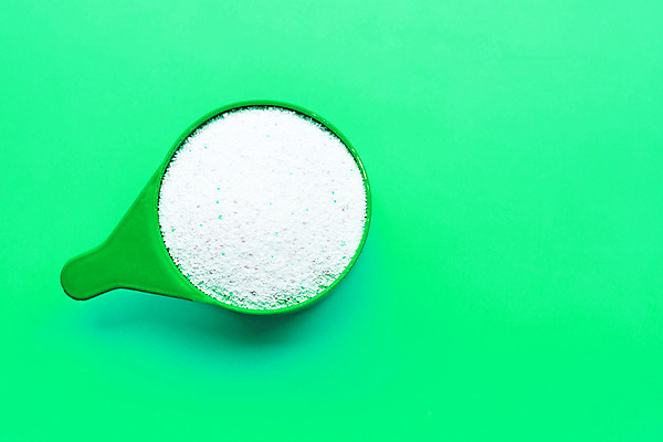 포토 JPG 해외이미지 사람없음 컵 청결 가루 세제 스쿱 초록배경 해외202008 해외포토 식기 백그라운드 초록색 위생 파일형식