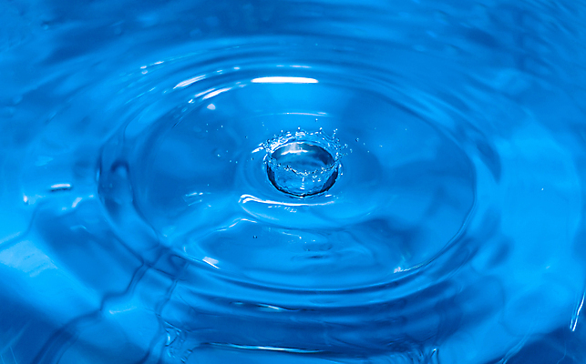 포토 JPG 해외이미지 물결 음료 파도 바다 모션 자연 표면 추상 사람없음 물 파란색 빛 반사 환경 거품 젖음 흐름 추위 물방울 신선 원형 투명 액체 떨어짐 갈증 빗방울 순수 질감 분무기 잔물결 터키석 스플래쉬 효과 해외202008 해외포토 자연요소 도형 컬러 컨셉 무늬 비_날씨 보석 생태계 파일형식