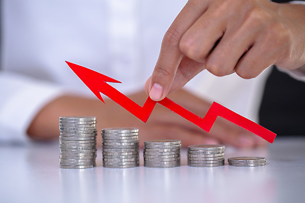 포토 JPG 해외이미지 백그라운드 컨셉 돈 비즈니스 성공 그래프 화살 사람없음 빨간색 금융 경제 쌓기 달러 동전 저축 성장 흰색 절약 시장 재산 황금 주식 심볼 사인 속도 투자 이익 진행 경영 고립 관심 수입 해외202008 해외포토 컬러 모션 파일형식