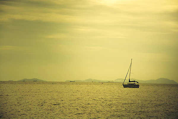 포토 JPG 해외이미지 구름 바다 백그라운드 오렌지 하늘 날씨 휴가 항해 사람없음 빨간색 물 태양 노란색 일몰 새벽 만 보트 저녁 해외202008 해외포토 자연요소 컬러 배_교통 과일 노을 야간 파일형식