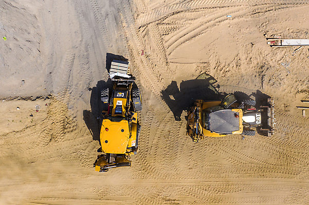 포토 JPG 해외이미지 산업 모래 육상교통 비즈니스 사람없음 야외 가로 힘 기계 펼침 장비 건설현장 성장 작업 고속도로 엔지니어 큼 땅 자르기 불도저 양동이 비만 먼지 무거움 공학 개발 로딩 채석 접근 해외202008 해외포토 교육 도로 교통수단 모션 건설업 중장비 기술자 무게 크기 몸매 파일형식