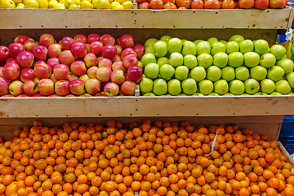 포토 JPG 해외이미지 잡화 음식 백그라운드 농업 토마토 오렌지 과일 선반 건강 종류 사람없음 목재 빨간색 초록색 상자 노란색 쌓기 활발 신선 시장 선택 달콤 사과 먹기 칠레 분양 숙성 신발장 채식주의자 맛있는 해외202008 해외포토 나무 산업 컬러 가구 컨셉 채소 재료 모션 부동산 남아메리카 맛 채식 파일형식