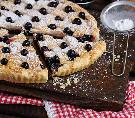 포토 JPG 해외이미지 실내 사람없음 나무도마 타르트 해외202008 해외포토 빵 도마 내부 목재 파이_빵 파일형식