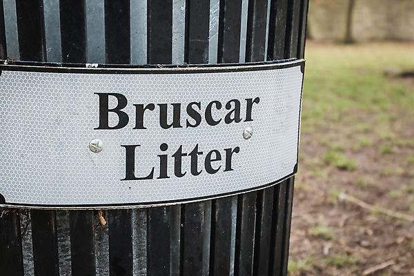 포토 JPG 해외이미지 전통 디자인 유럽 산업 상징 백그라운드 2 자연 거리 사람없음 야외 초록색 환경 금속 정원 검은색 재활용 기쁨 수확 쓰레기통 도시 쓰레기 폐기물 복고 빈티지배경 아일랜드 더블린 낭비 옛날 처리 해외202008 해외포토 감정 나라 컬러 컨셉 농업 재질 빈티지 친환경 생태계 파일형식