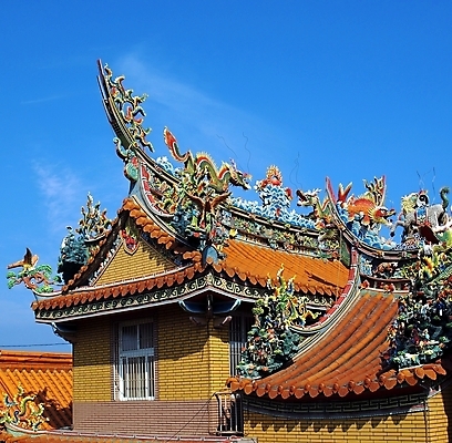 포토 JPG 해외이미지 전통 아시아 종교 조각 곡선 하늘 지붕 미술 사람없음 건물 장식 파란색 숫자 중국 용 사찰 도자기 재산 삼각형 대만 타일 상승 점토 신화 해외202008 해외포토 도형 문자 건축물 나라 선 컬러 컨셉 종교건축 문화예술 금융 파일형식