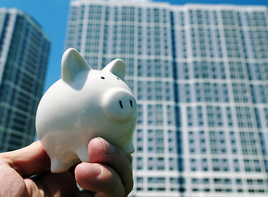 포토 JPG 해외이미지 손 컨셉 돈 비즈니스 건축양식 성공 부동산 설계 주택 사람없음 건물 금융 세일 저축 성장 절약 재산 구매 계획 중개인 투자 대출 개발 렌탈 소유 해외202008 해외포토 직업 건축물 건축 신체부위 경제 쇼핑 파일형식