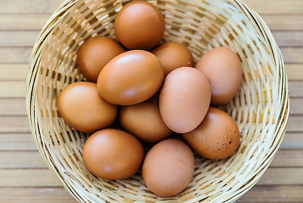 포토 JPG 해외이미지 동물 전통 계절 음식 백그라운드 재료 자연 탁자 부활절 건강 요리 사람없음 목재 상자 농장 갈색 바구니 주방 계란 축제 치킨 봄 수확 시골 신선 원형 그룹 사발 닫기 볏짚 아침식사 싱글 유기농 질감 날것 심플 각도 걸레 단백질 삶기 해외202008 해외포토 도형 나무 웰빙 기념일 컬러 가구 농업 모션 알 식사 사기그릇 짚 청소도구 생태계 닭고기요리 영양소 파일형식