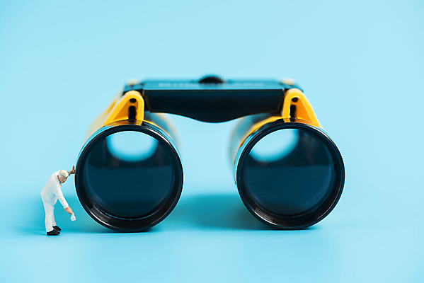 포토 JPG 해외이미지 직업 응시 남자 여행 백그라운드 컨셉 지도 비즈니스 미래 노동자 서기 사람 사람없음 세계 장난감 숫자 쌍안경 미니어처 비즈니스맨 작음 경영자 해외202008 해외포토 문자 시선 모션 모형 망원경 직장인 크기 리더 파일형식